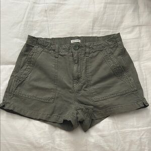 Aerie Sage Green Women's Cargo Shorts